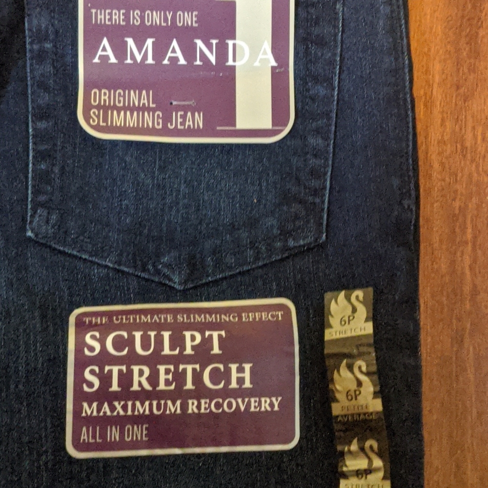 Gloria vanderbilt dark wash skinny jeans six NWT